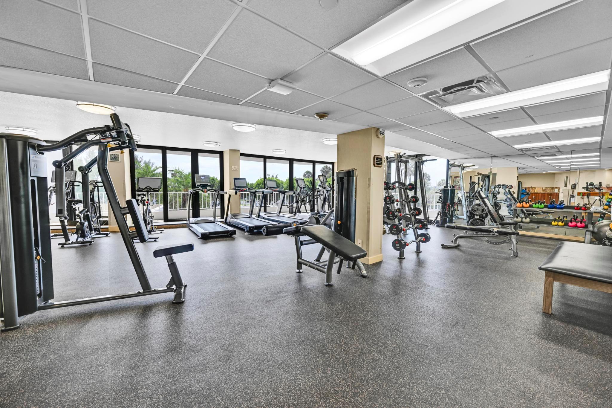 ATRIUMS OF PALM BEACH CON - Residential