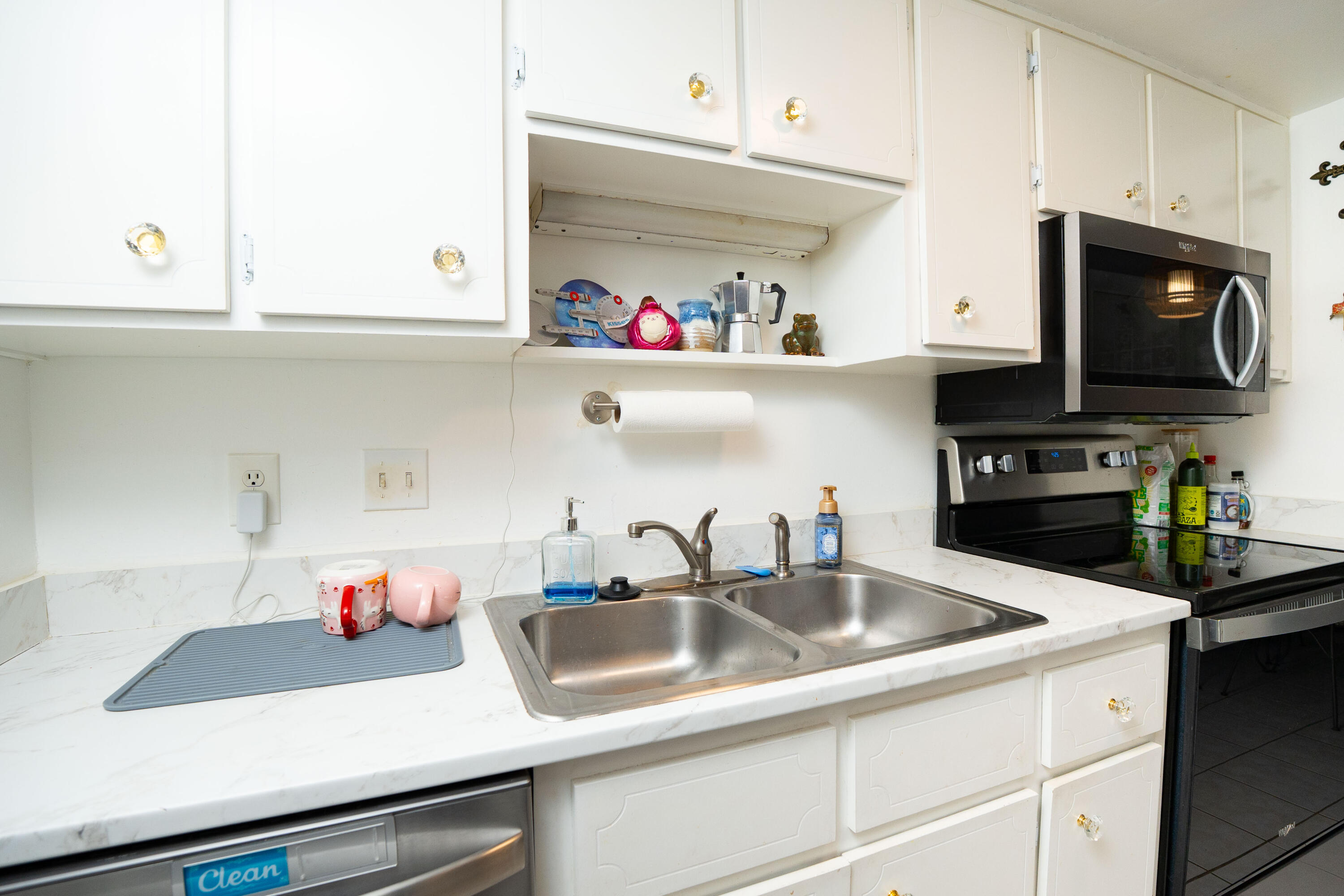 STONES THROW TOWNHOMES - Residential