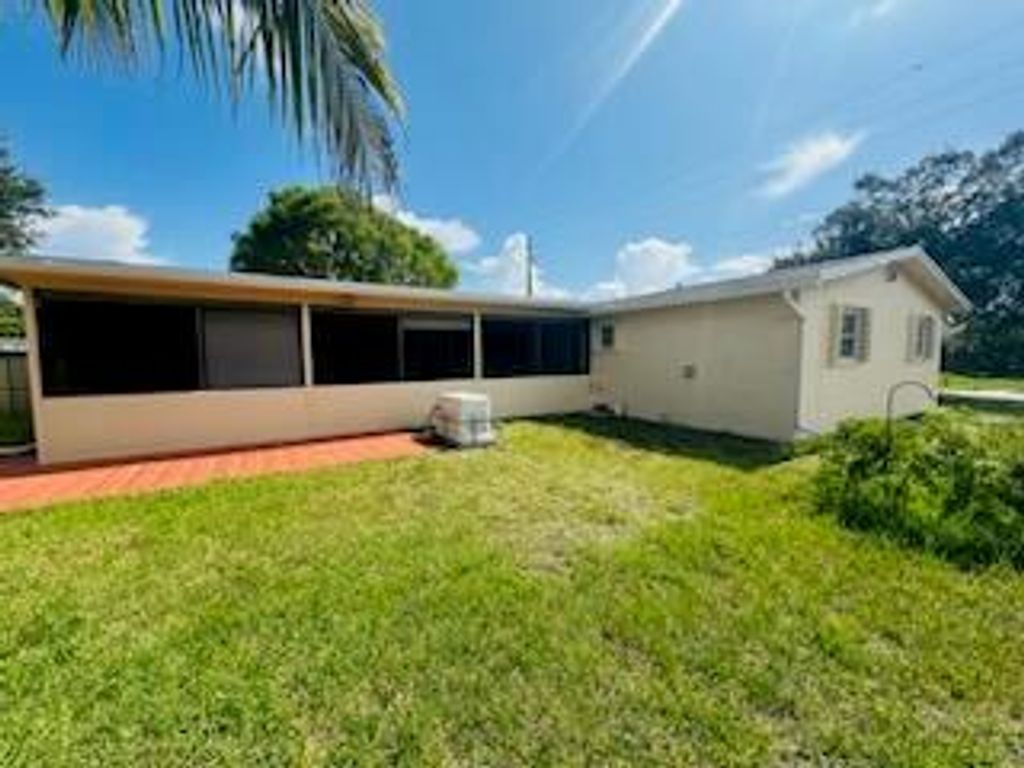 Photo of 9170 NW 21st Mnr, Sunrise, FL 33322 (MLS # R11087990)