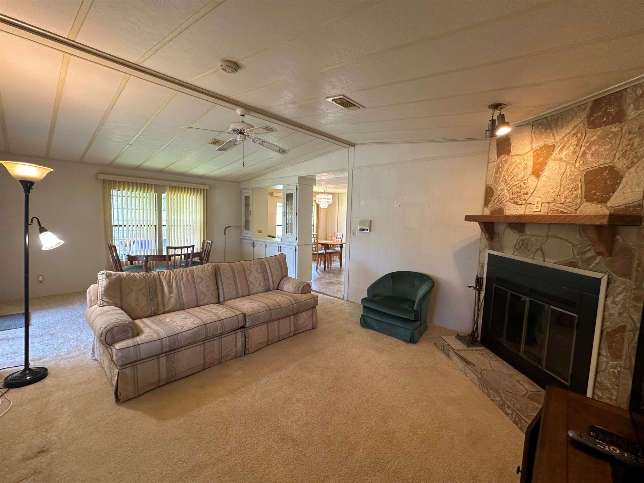 7666 SE Independence Avenue