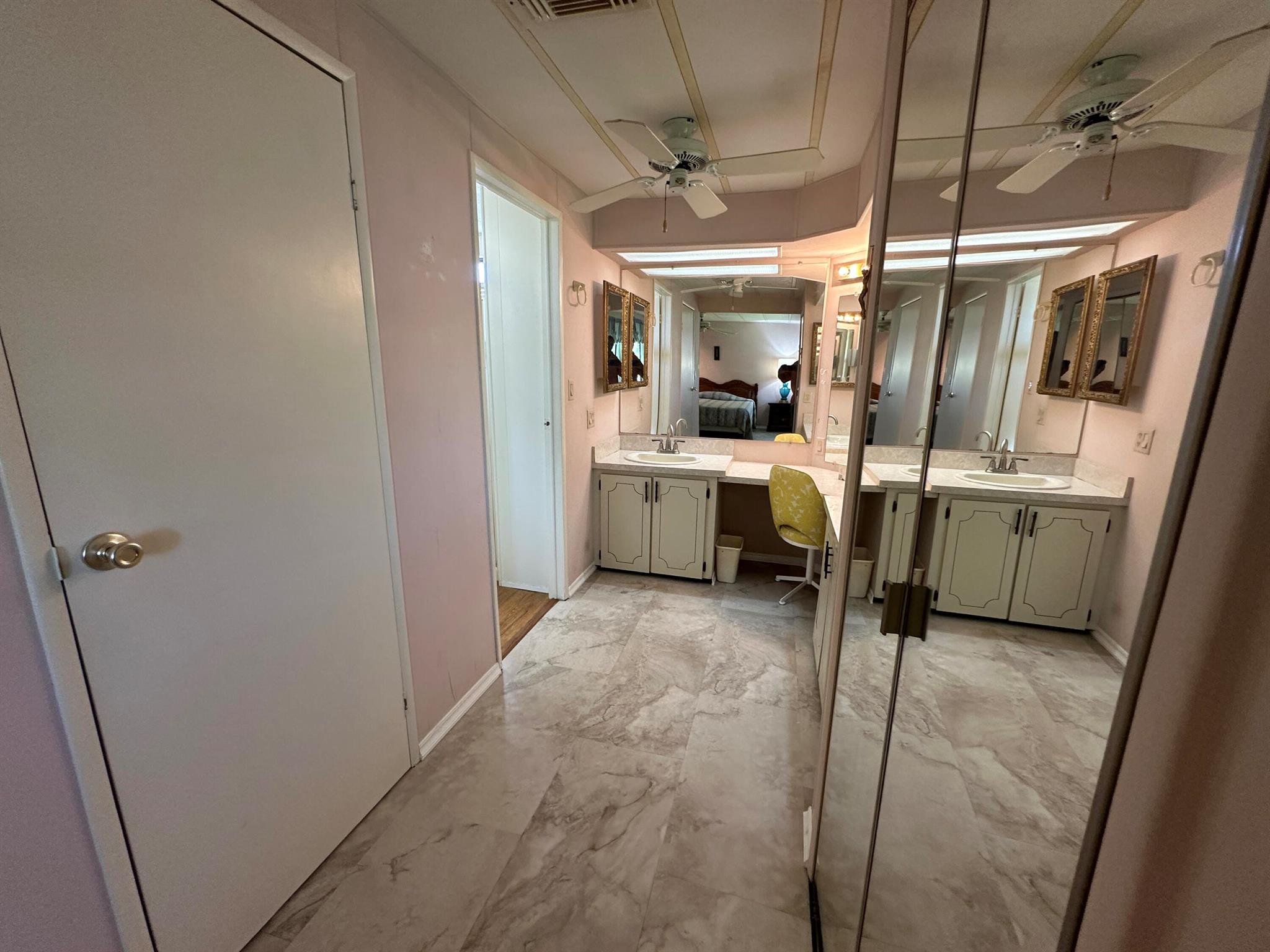 CAMBRIDGE AT HERITAGE RID - Residential