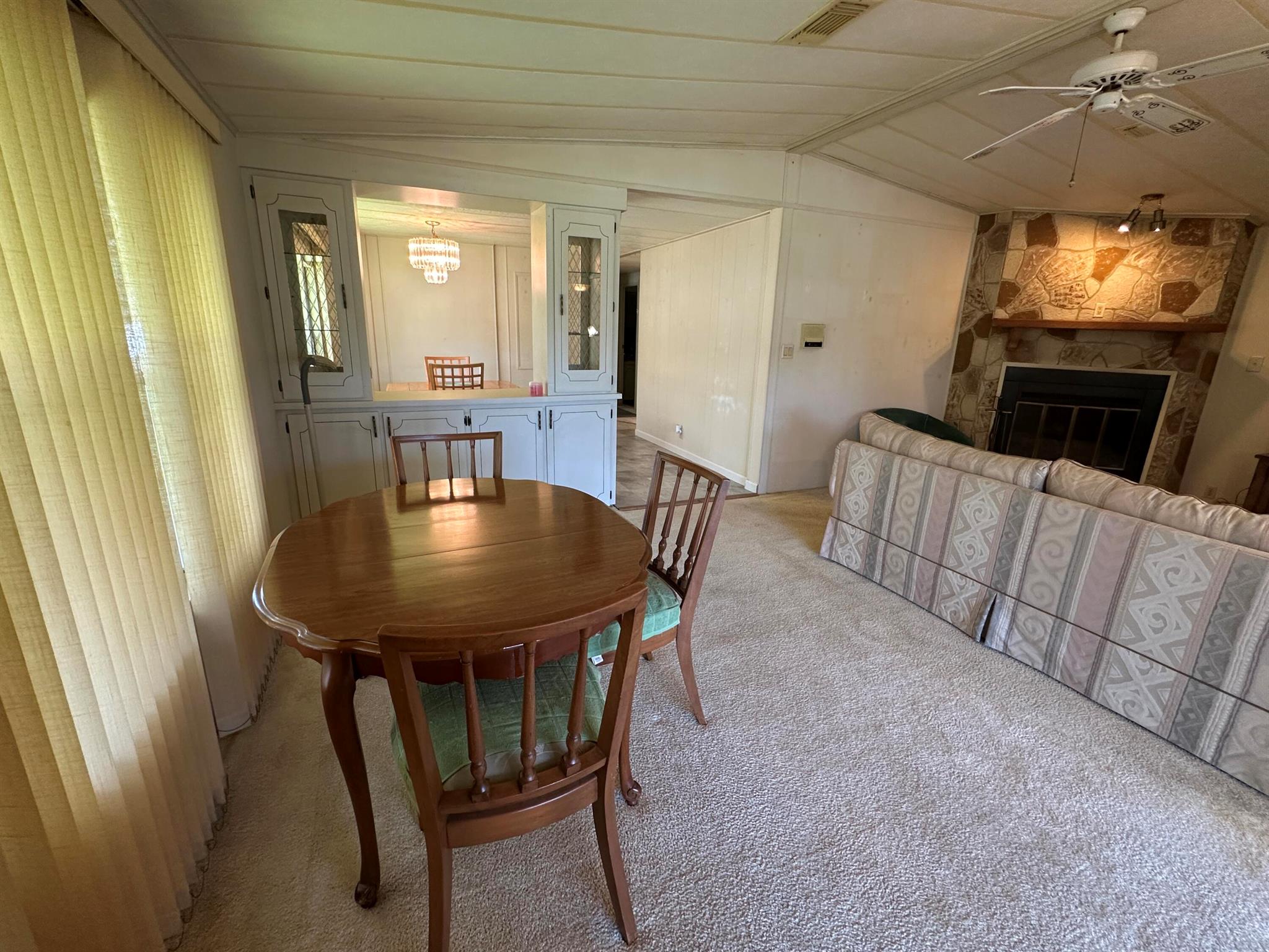 CAMBRIDGE AT HERITAGE RID - Residential