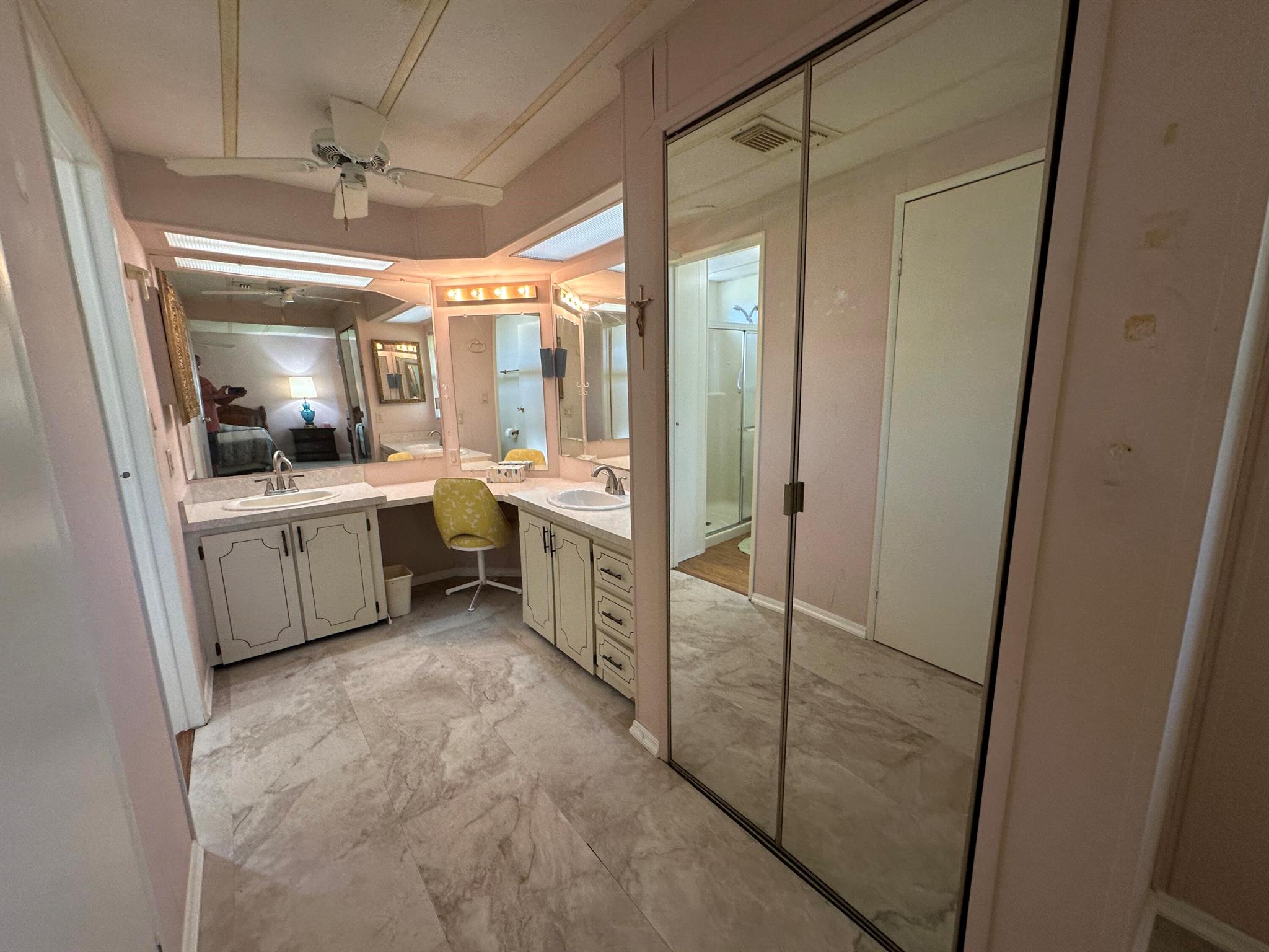 CAMBRIDGE AT HERITAGE RID - Residential