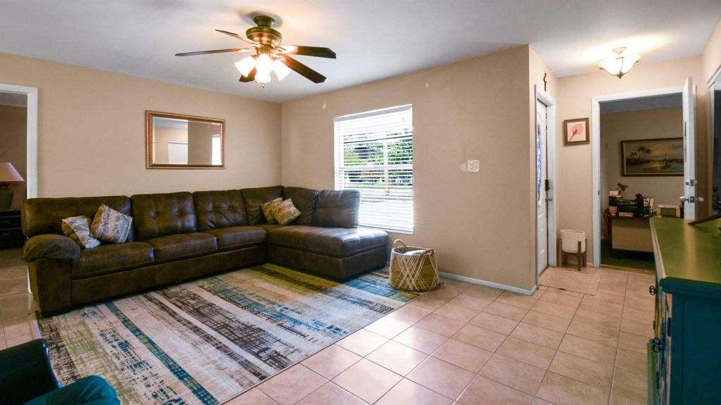 Photo of 1027 Martinique Avenue, Fort Pierce, FL 34982 (MLS # R11039764)