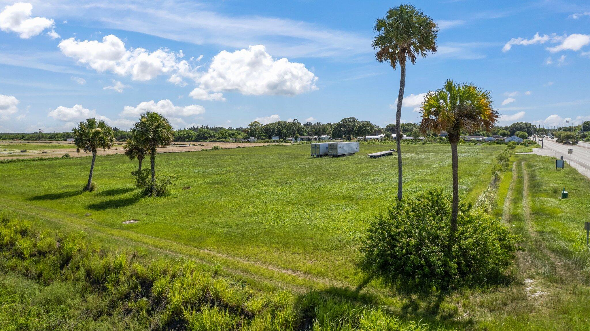 METES AND BOUNDS - Land