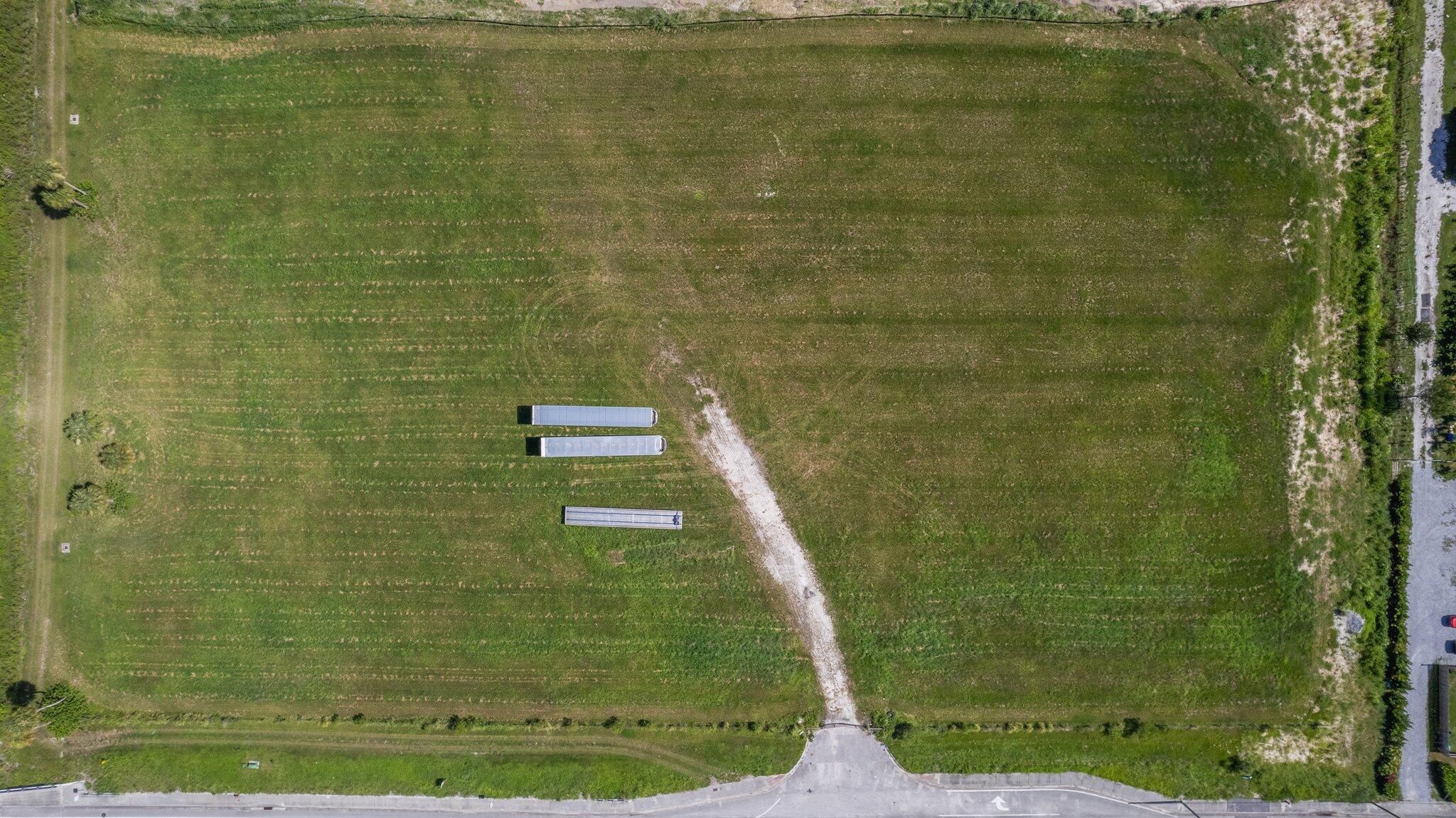 METES AND BOUNDS - Land