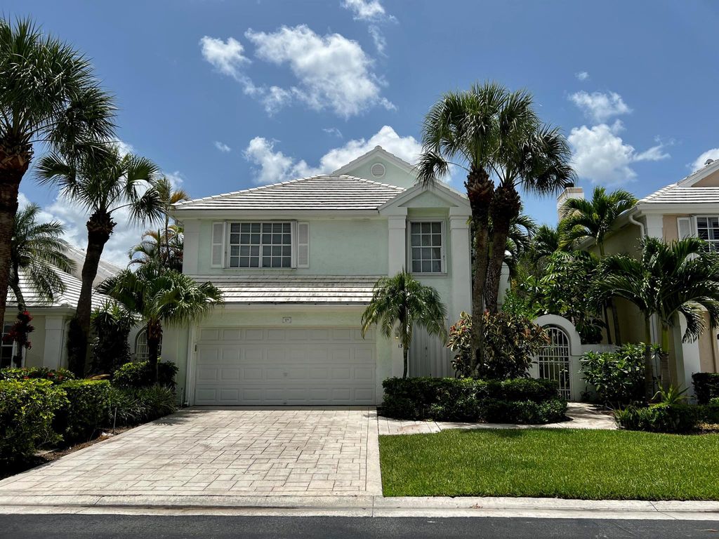 Photo of 13 Blenheim Court, Palm Beach Gardens, FL 33418 (MLS # R10906113)