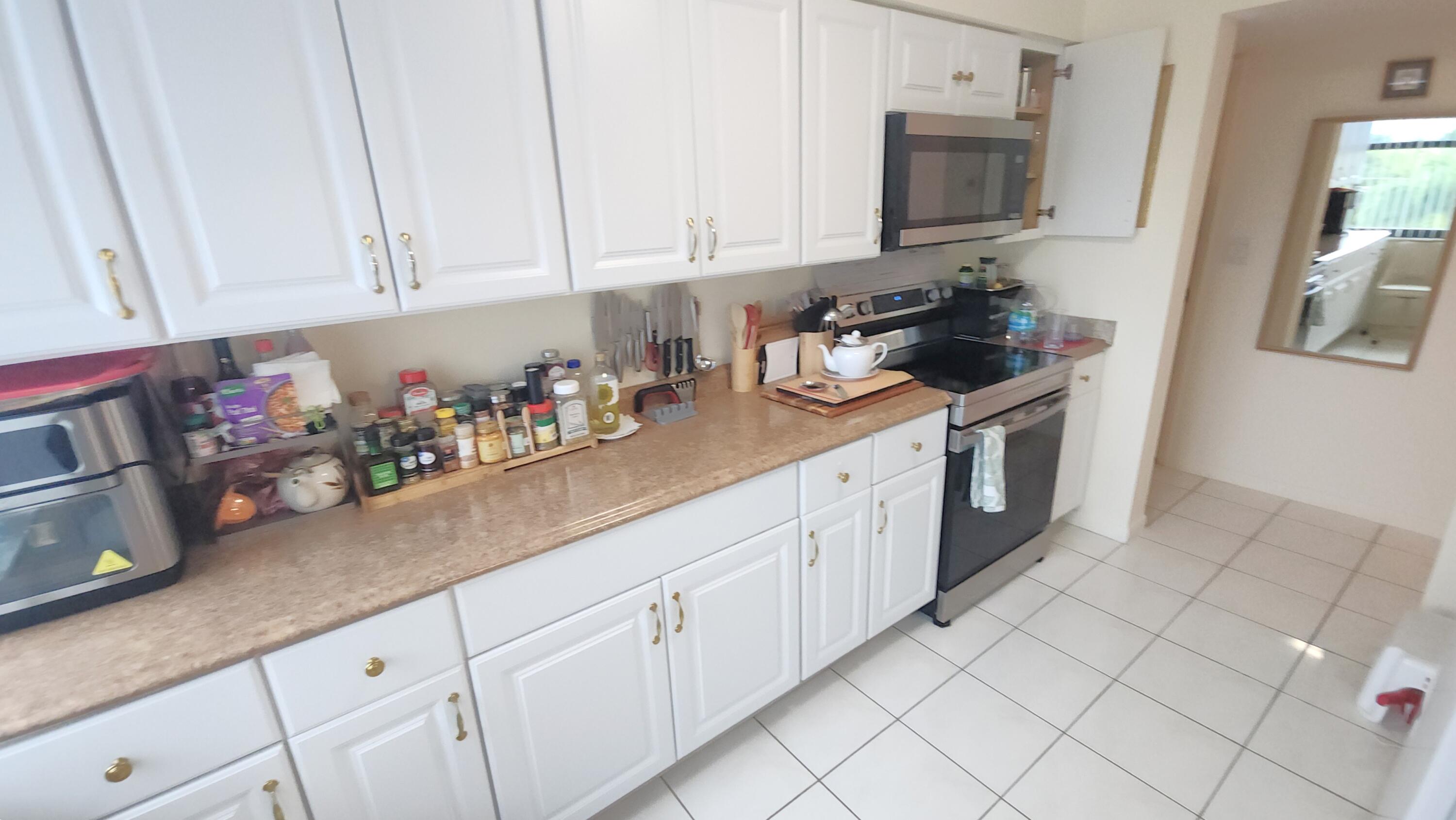 LAVERS DELRAY RACQUET CLUB CONDO - Residential