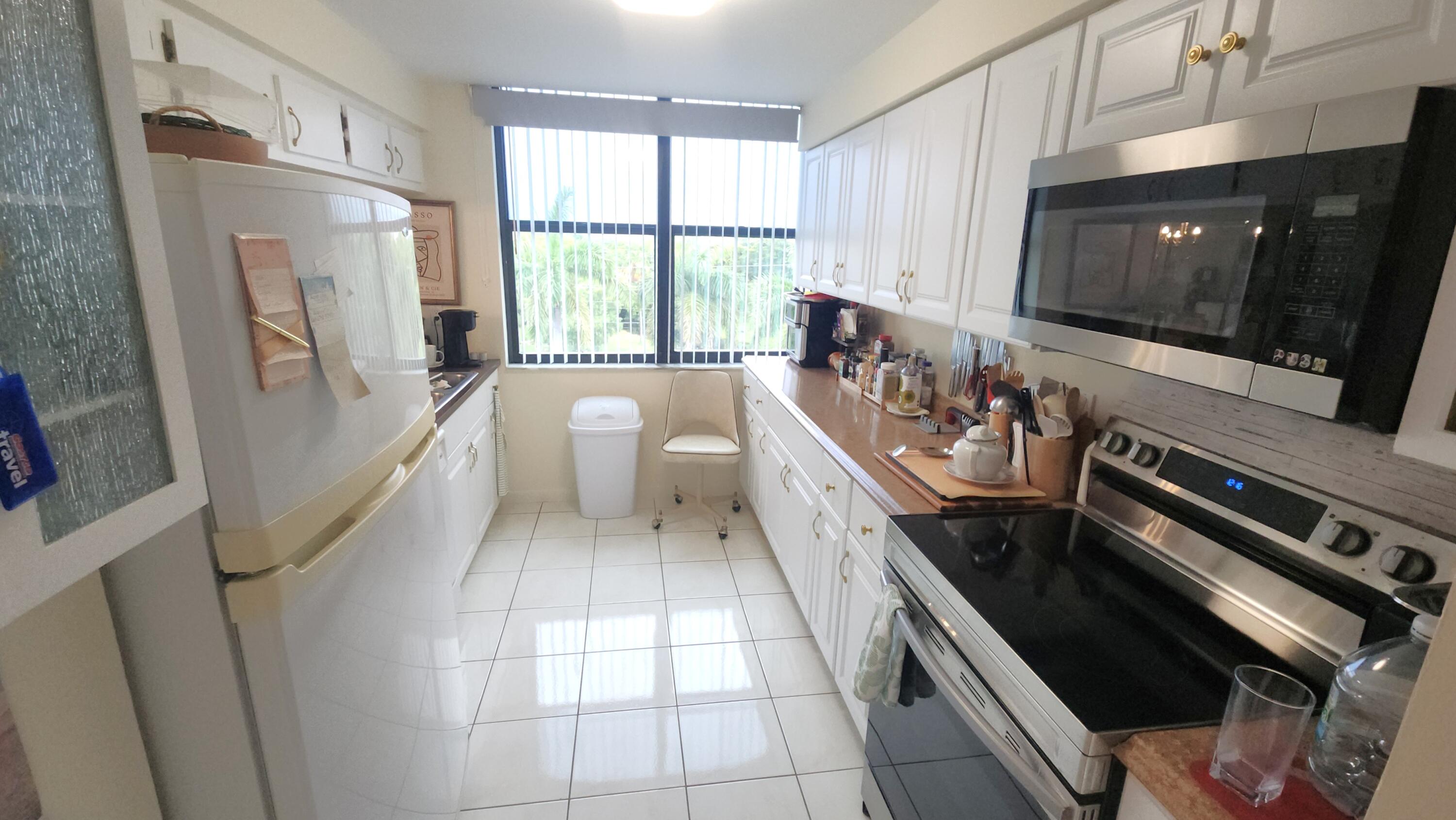 LAVERS DELRAY RACQUET CLUB CONDO - Residential