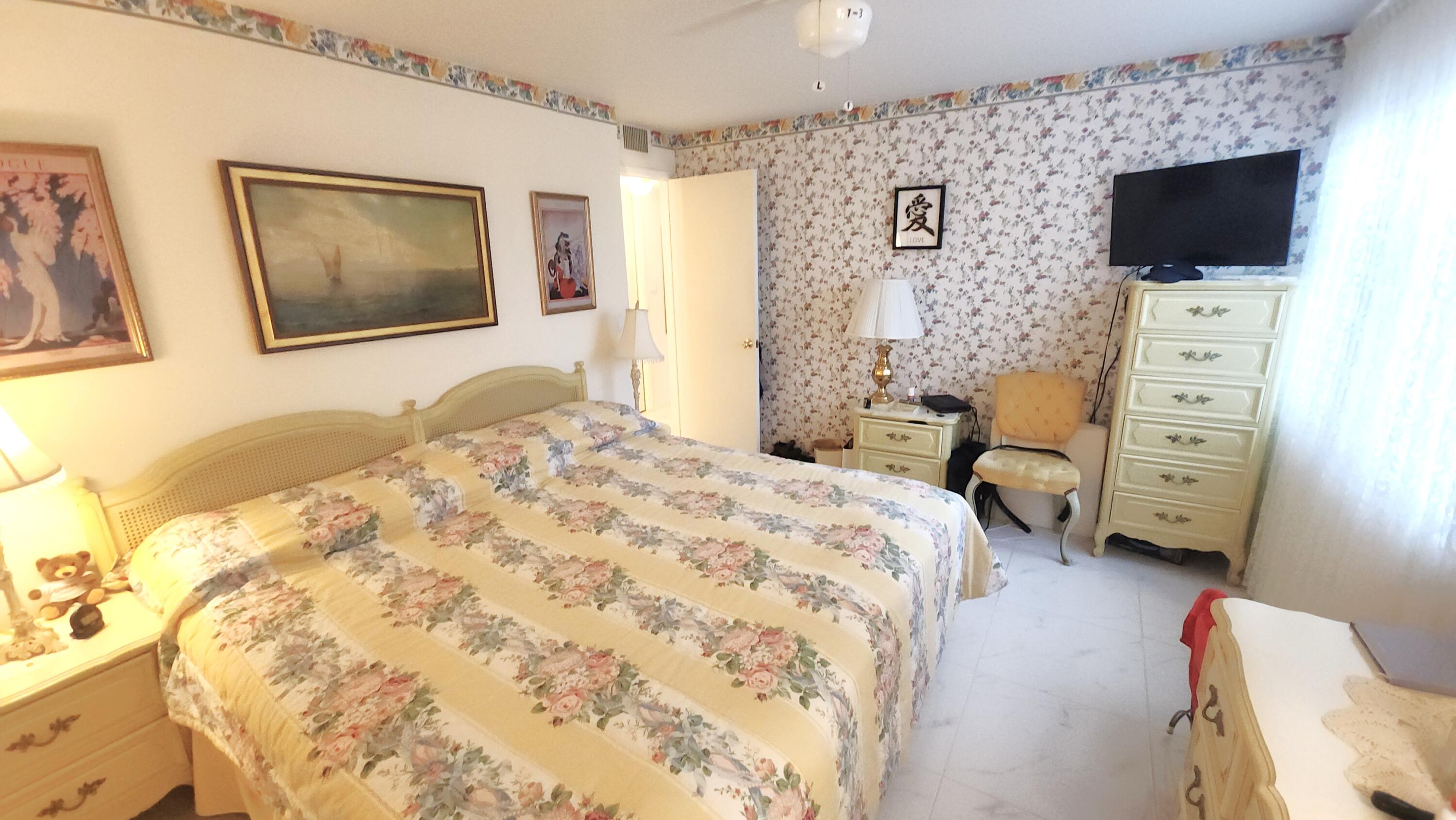 LAVERS DELRAY RACQUET CLUB CONDO - Residential