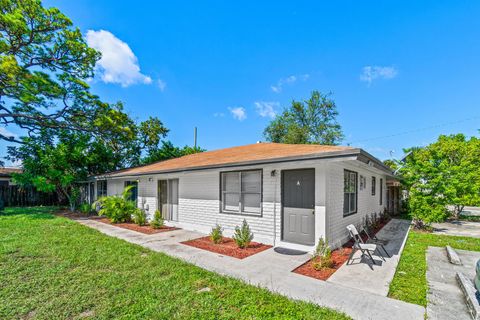 1669 W 27th Street A & B Riviera Beach FL 33404