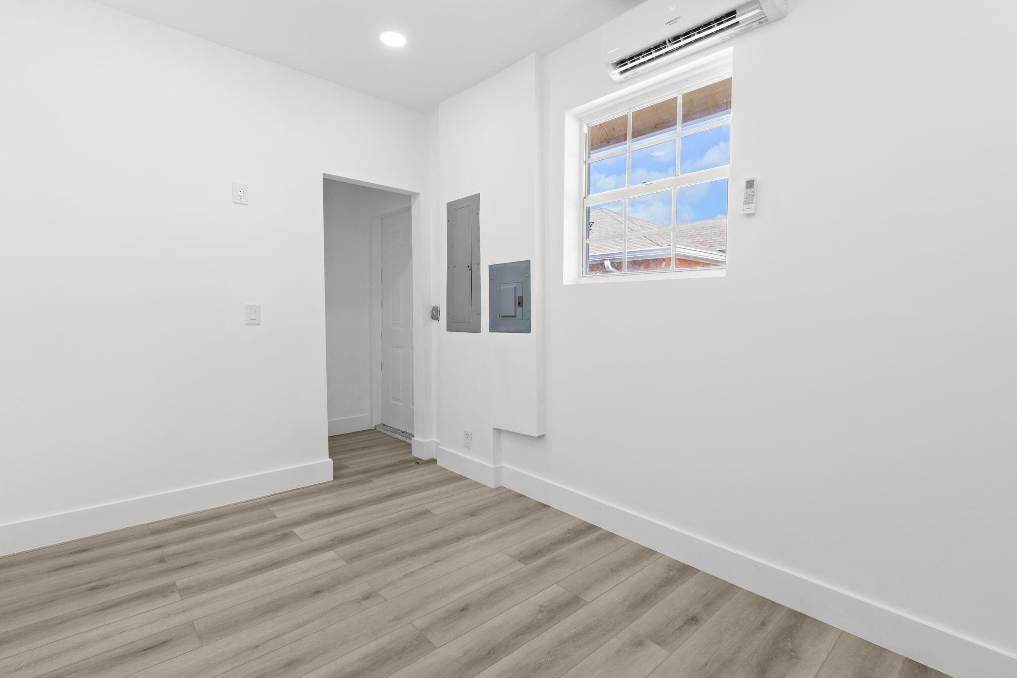 JOSEPH AND BLANCHE ELY PLAT - Residential Lease