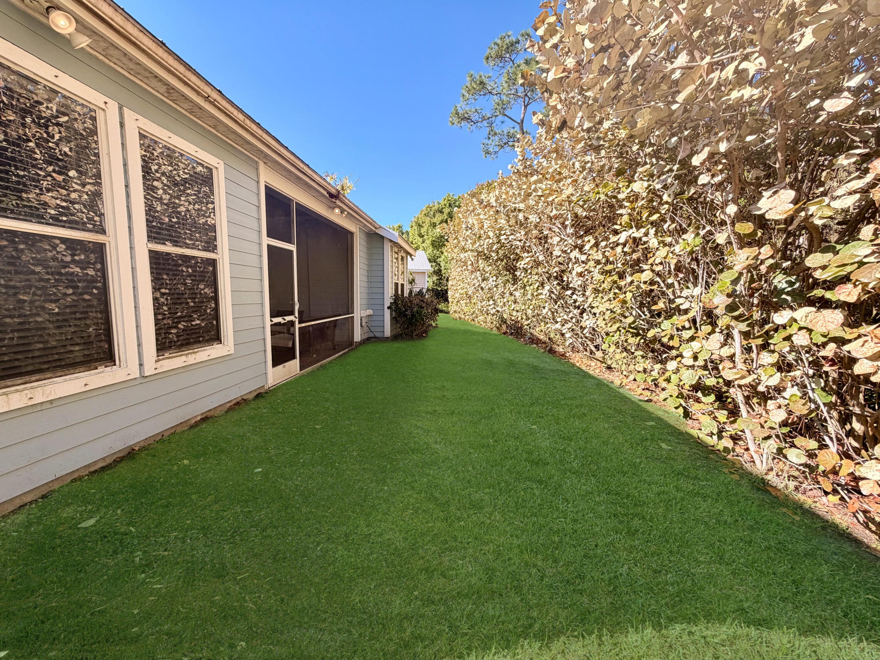 RIVER PLACE ON THE ST LUCIE NO 6 - Residential