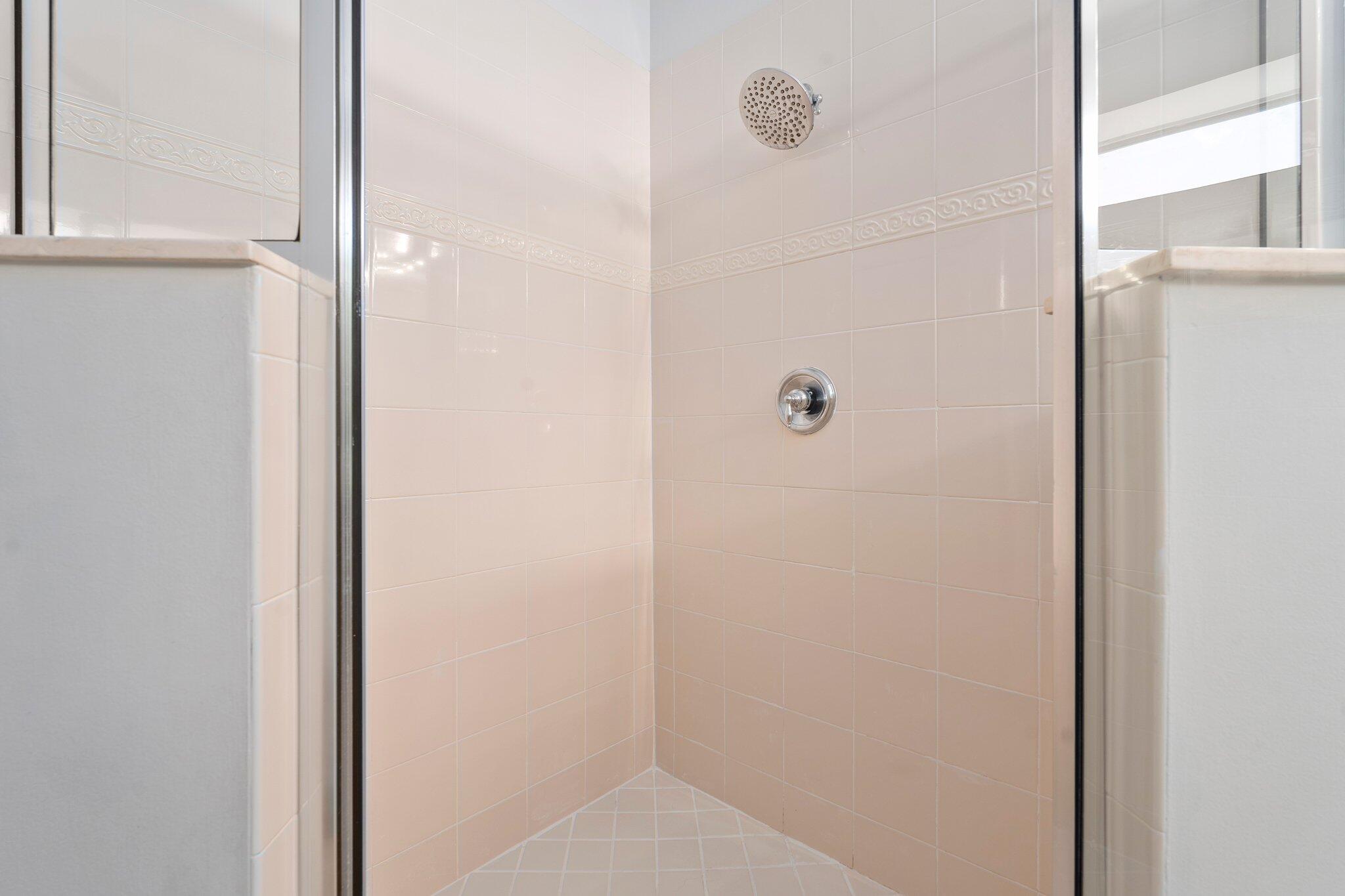 RIVER PLACE ON THE ST LUCIE NO 6 - Residential