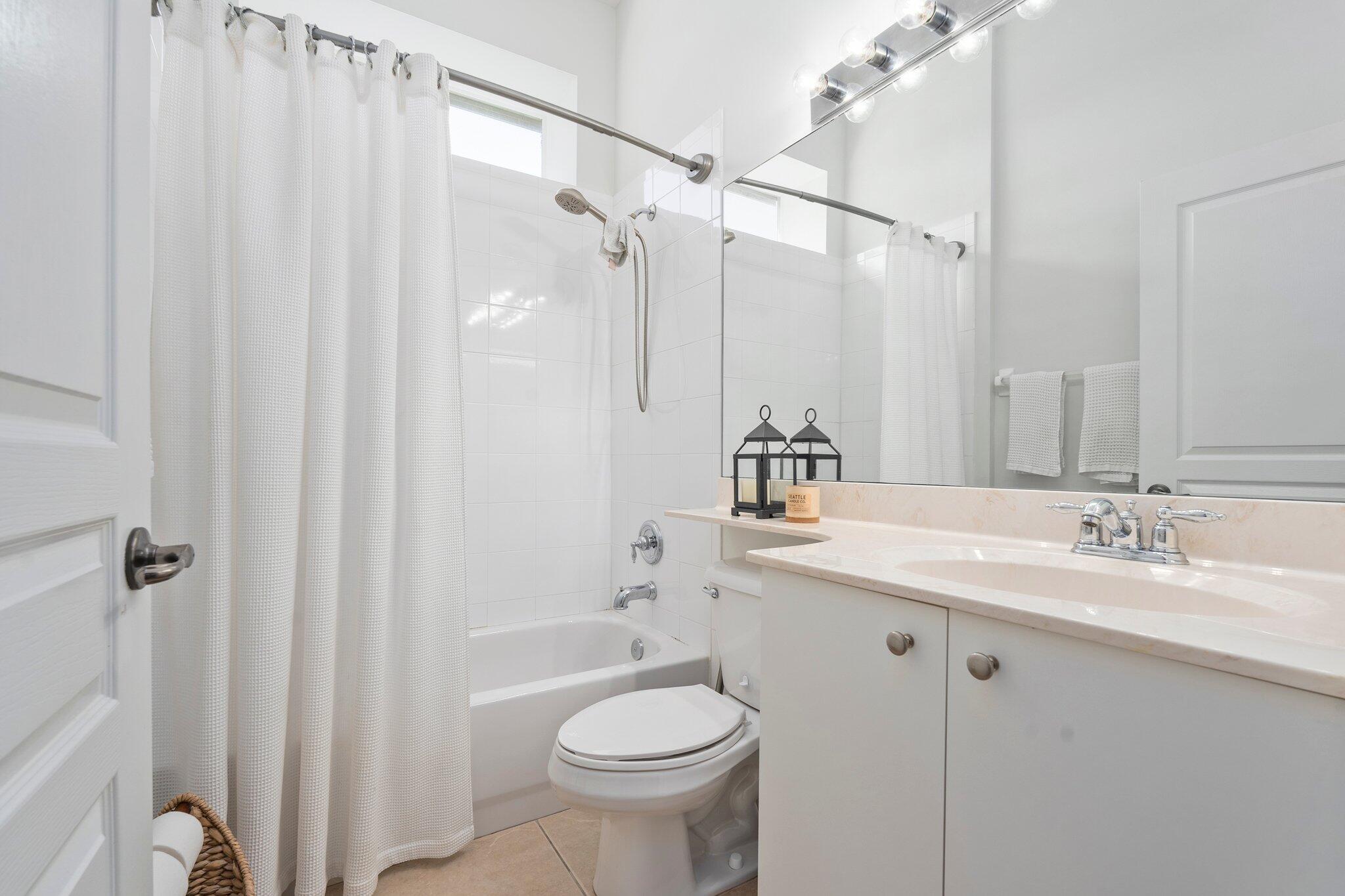 RIVER PLACE ON THE ST LUCIE NO 6 - Residential