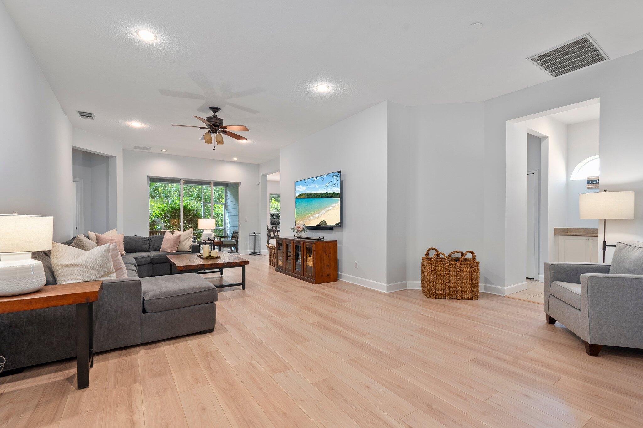 RIVER PLACE ON THE ST LUC - Residential