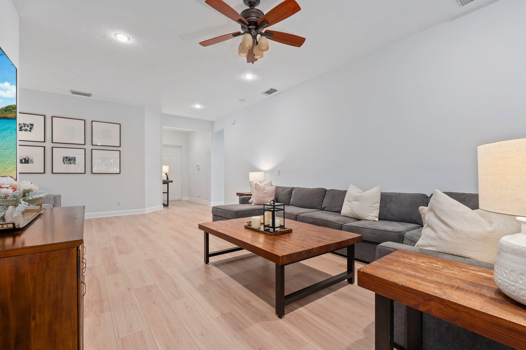 RIVER PLACE ON THE ST LUCIE NO 6 - Residential