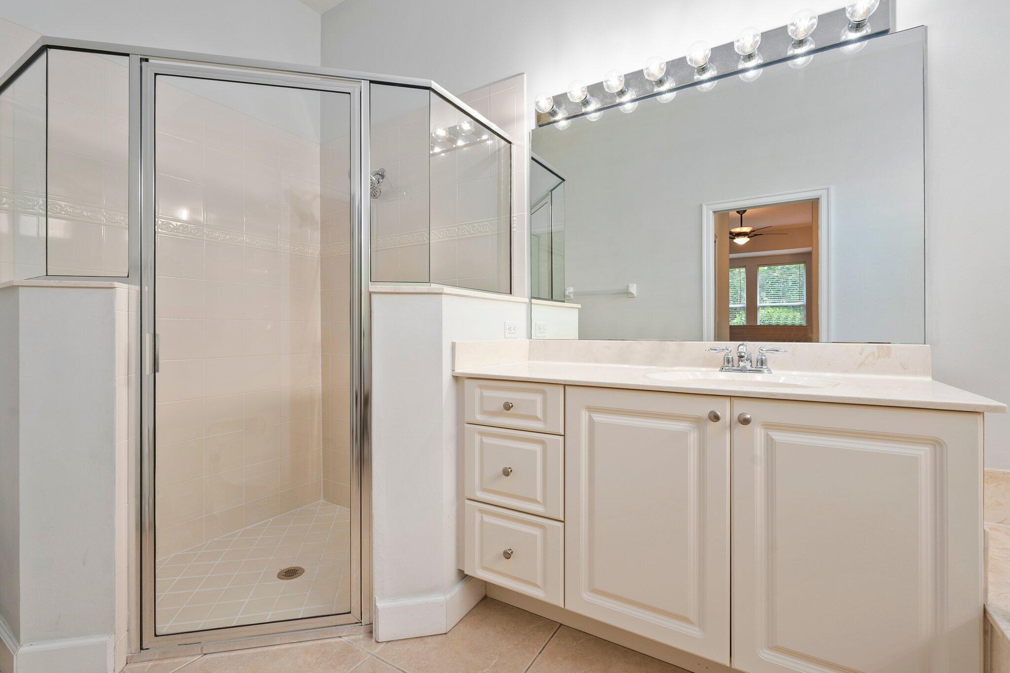 RIVER PLACE ON THE ST LUC - Residential