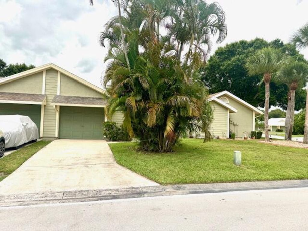Photo of 1567 SE Talbrook Court, Port Saint Lucie, FL 34952 (MLS # R11131930)
