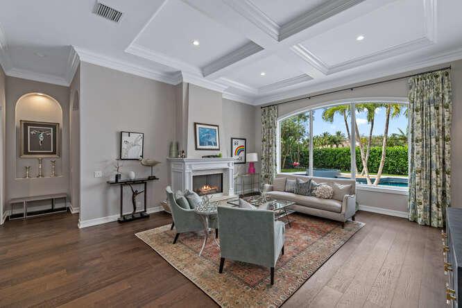 MIZNER ESTATES OF PALM BE - Residential