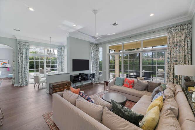 MIZNER ESTATES OF PALM BE - Residential