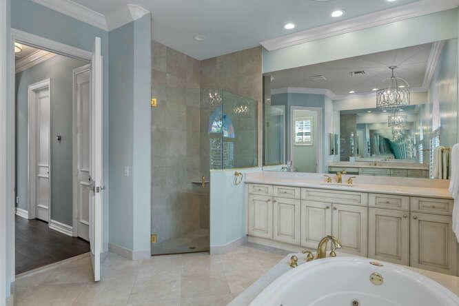 MIZNER ESTATES OF PALM BE - Residential