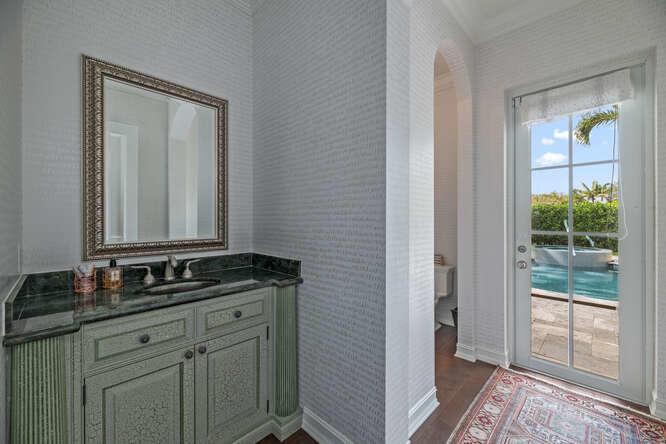 MIZNER ESTATES OF PALM BE - Residential