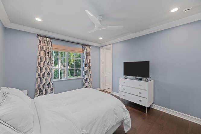 MIZNER ESTATES OF PALM BE - Residential