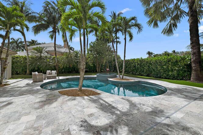 MIZNER ESTATES OF PALM BE - Residential