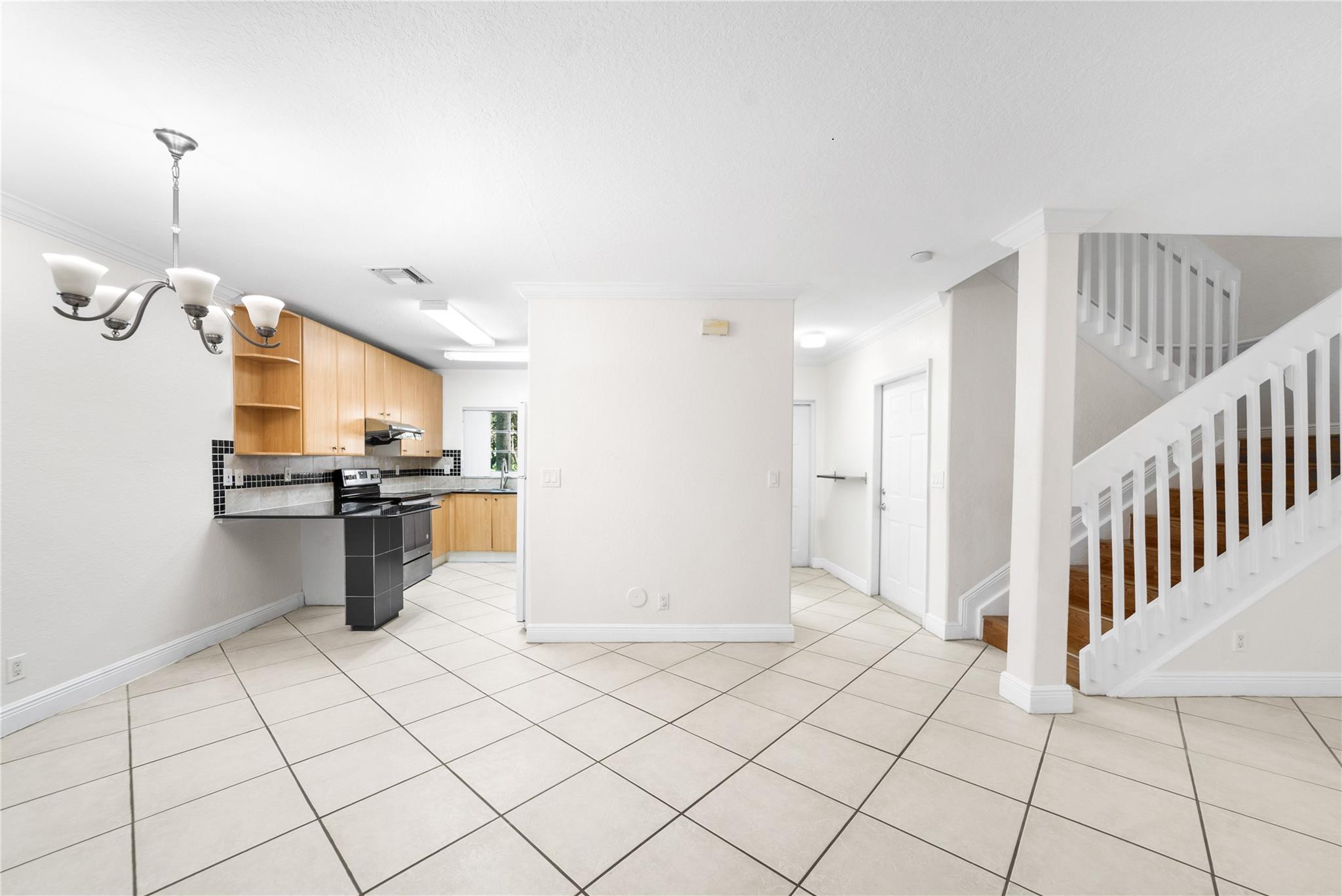 KEY LARGO TOWNHOMES - Residential