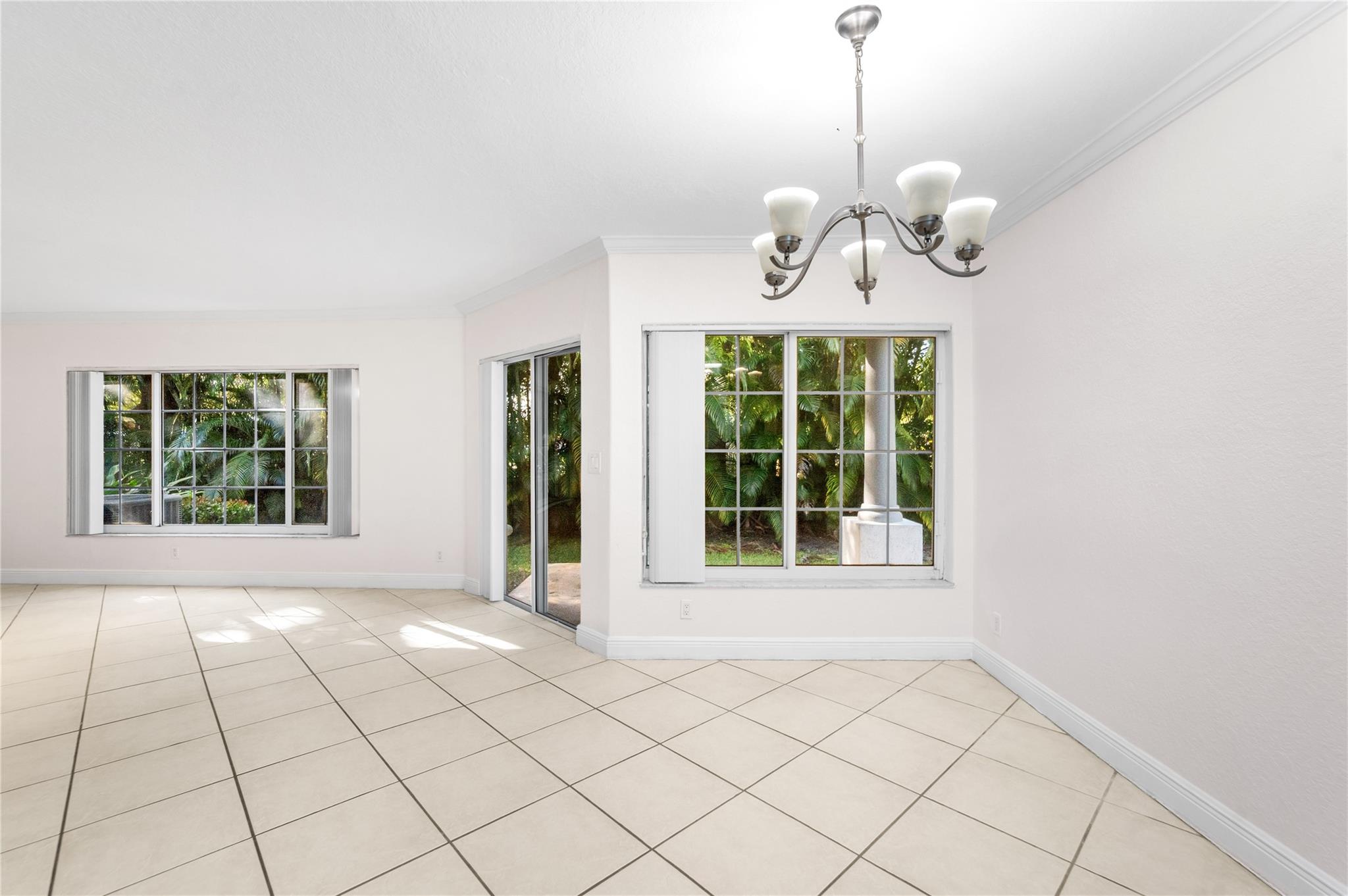KEY LARGO TOWNHOMES - Residential