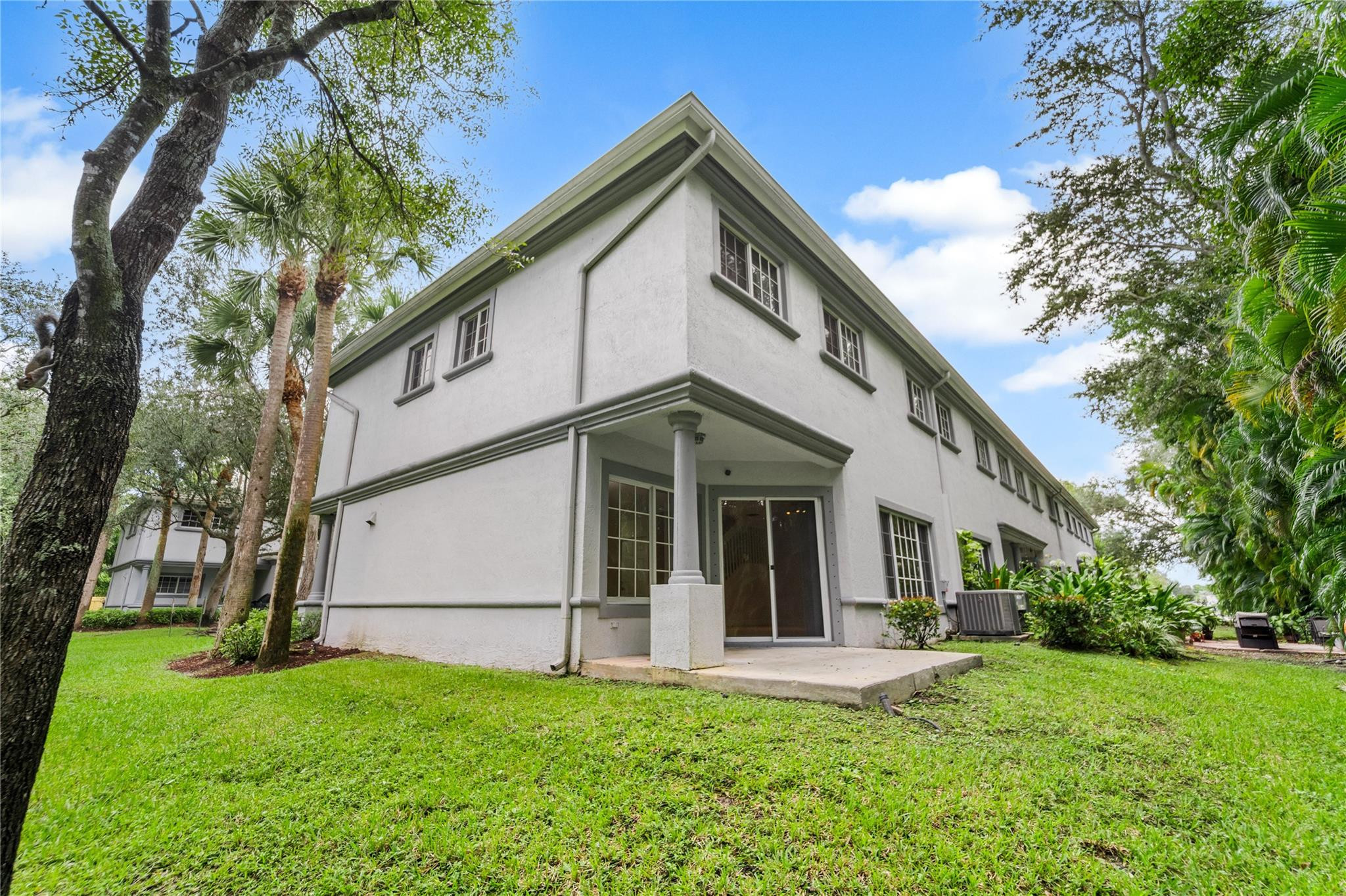 KEY LARGO TOWNHOMES - Residential