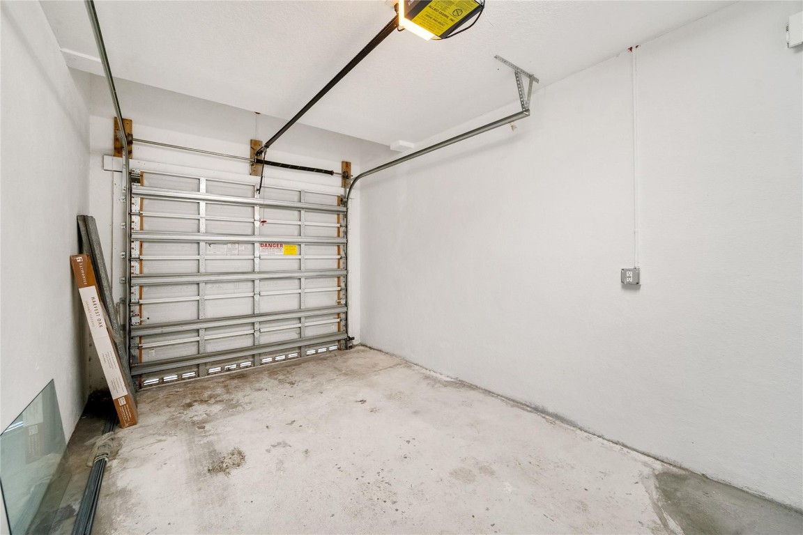 KEY LARGO TOWNHOMES - Residential