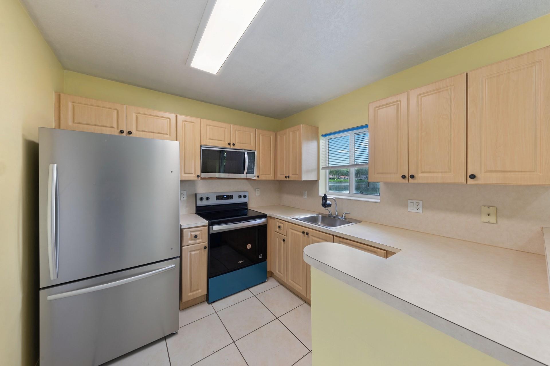 VENETIA GARDENS SOUTH CON - Residential Lease