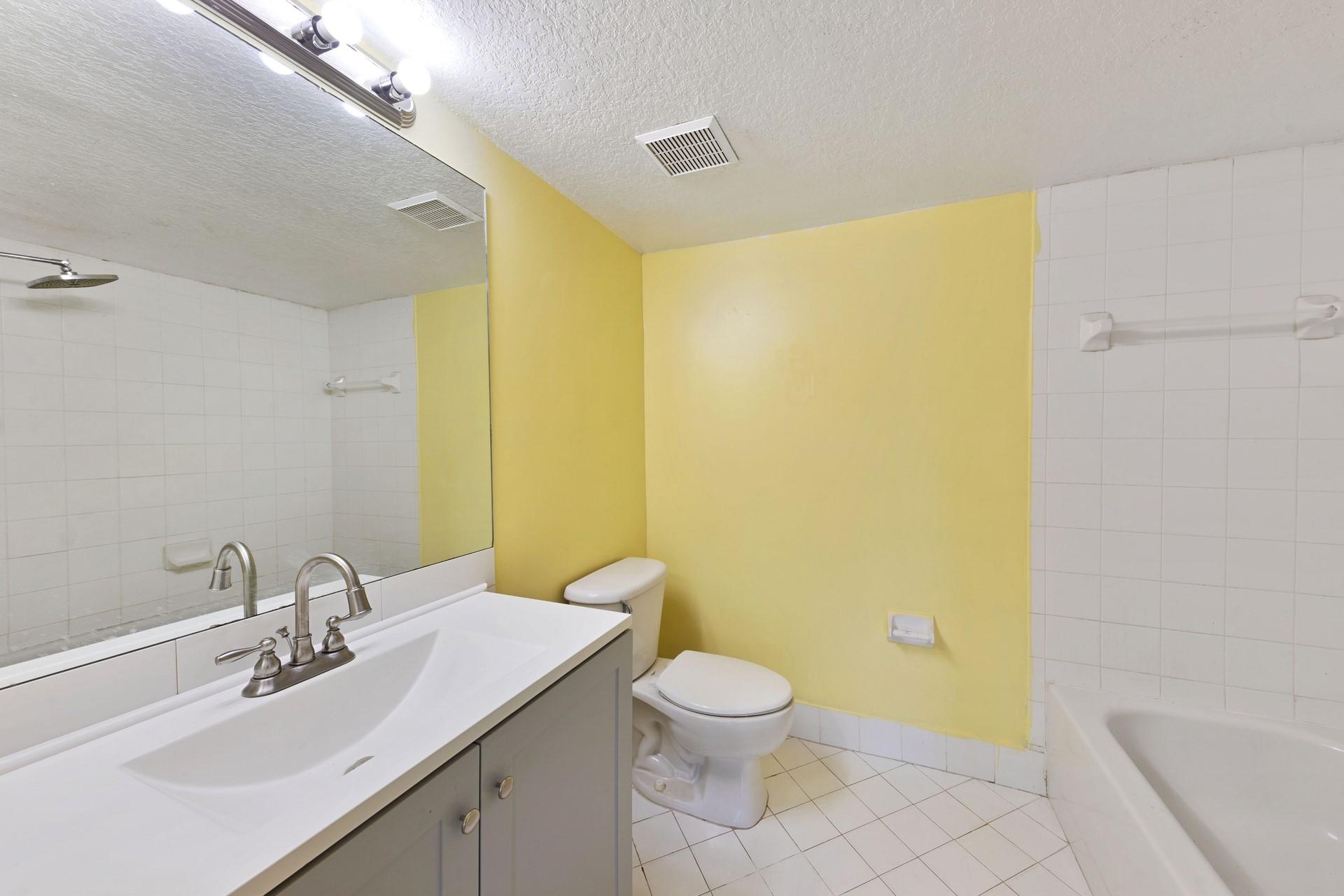 VENETIA GARDENS SOUTH CON - Residential Lease