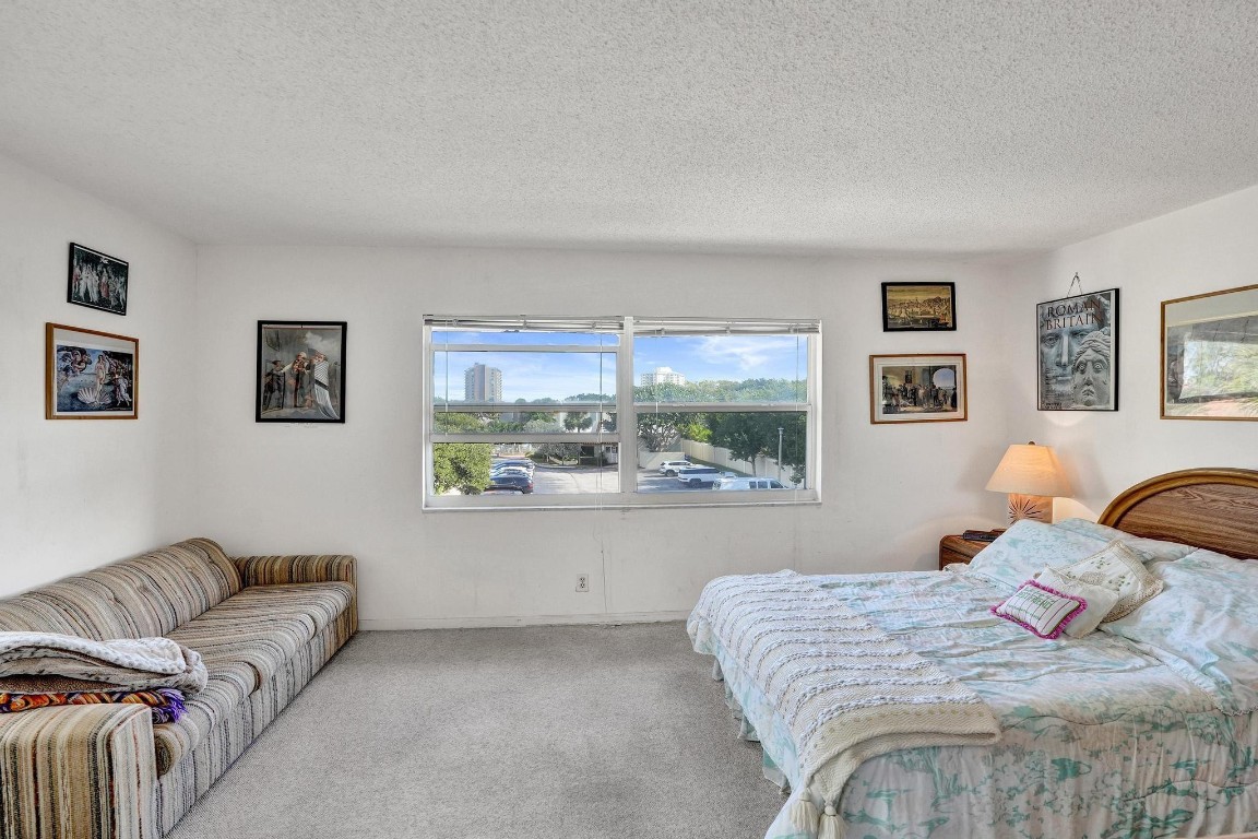 OCEAN BAY CLUB CONDO - Residential