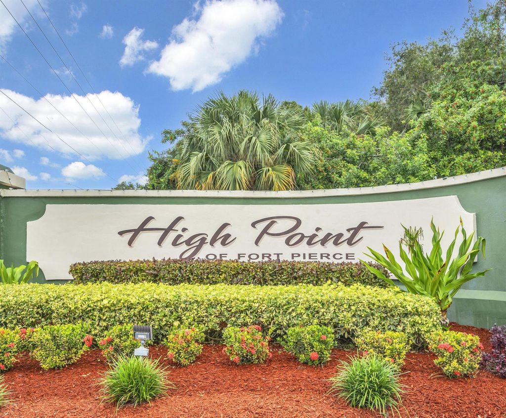 Photo of 924 Savannas Point Drive #D, Fort Pierce, FL 34982 (MLS # R10952632)