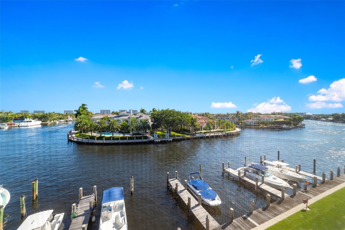 RIVER HOUSE TOWERS - Residential Lease