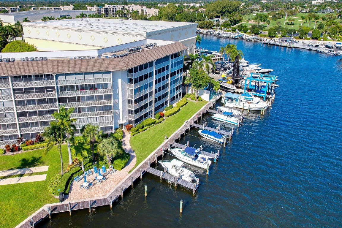 RIVER HOUSE TOWERS - Residential Lease