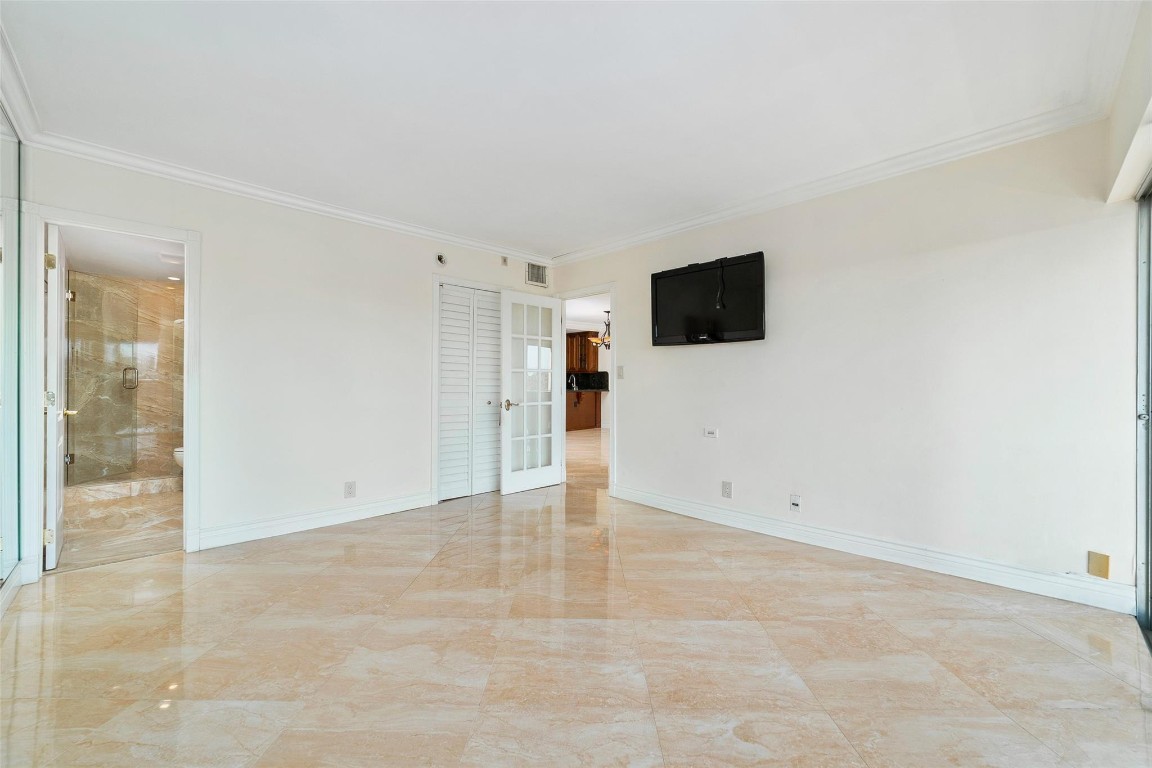 RIVER HOUSE TOWERS - Residential Lease