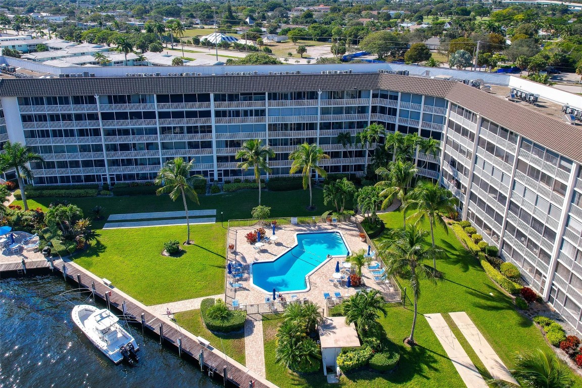 RIVER HOUSE TOWERS - Residential Lease