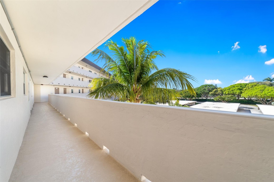 RIVER HOUSE TOWERS - Residential Lease