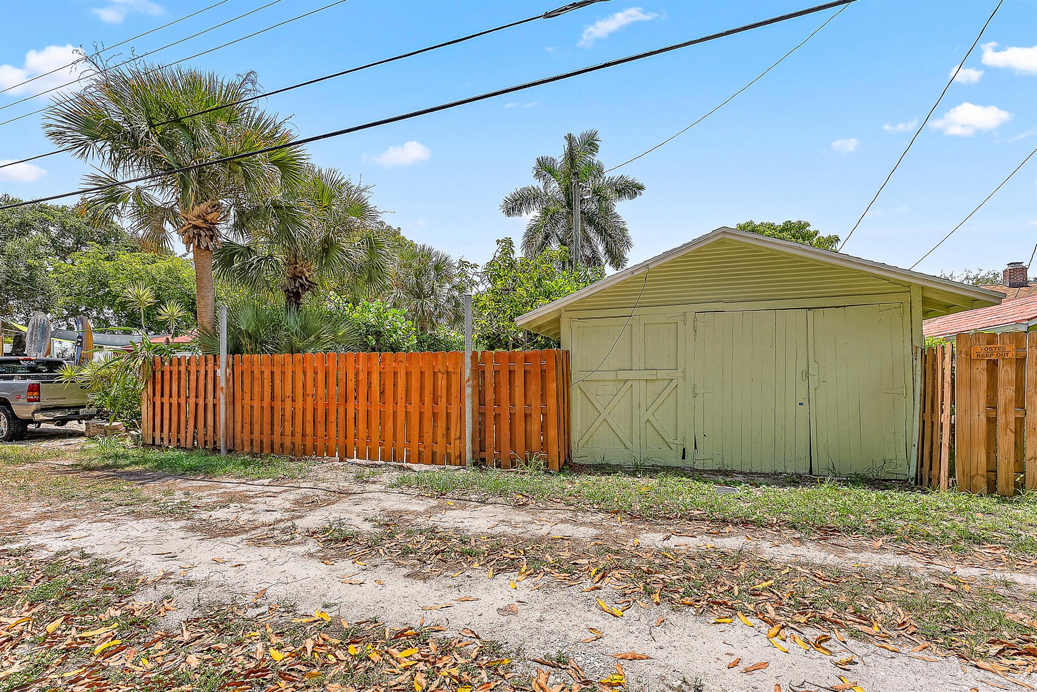 LAKE WORTH TOWN OF - Residential