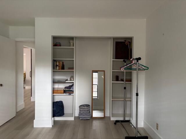 HANOVER SQUARE/WINDY CREE - Residential