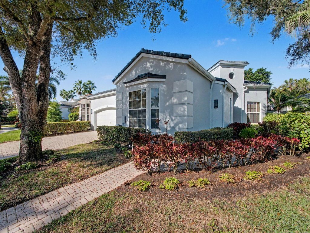 Photo of 320 Sunset Bay Lane, Palm Beach Gardens, FL 33418 (MLS # R11163501)