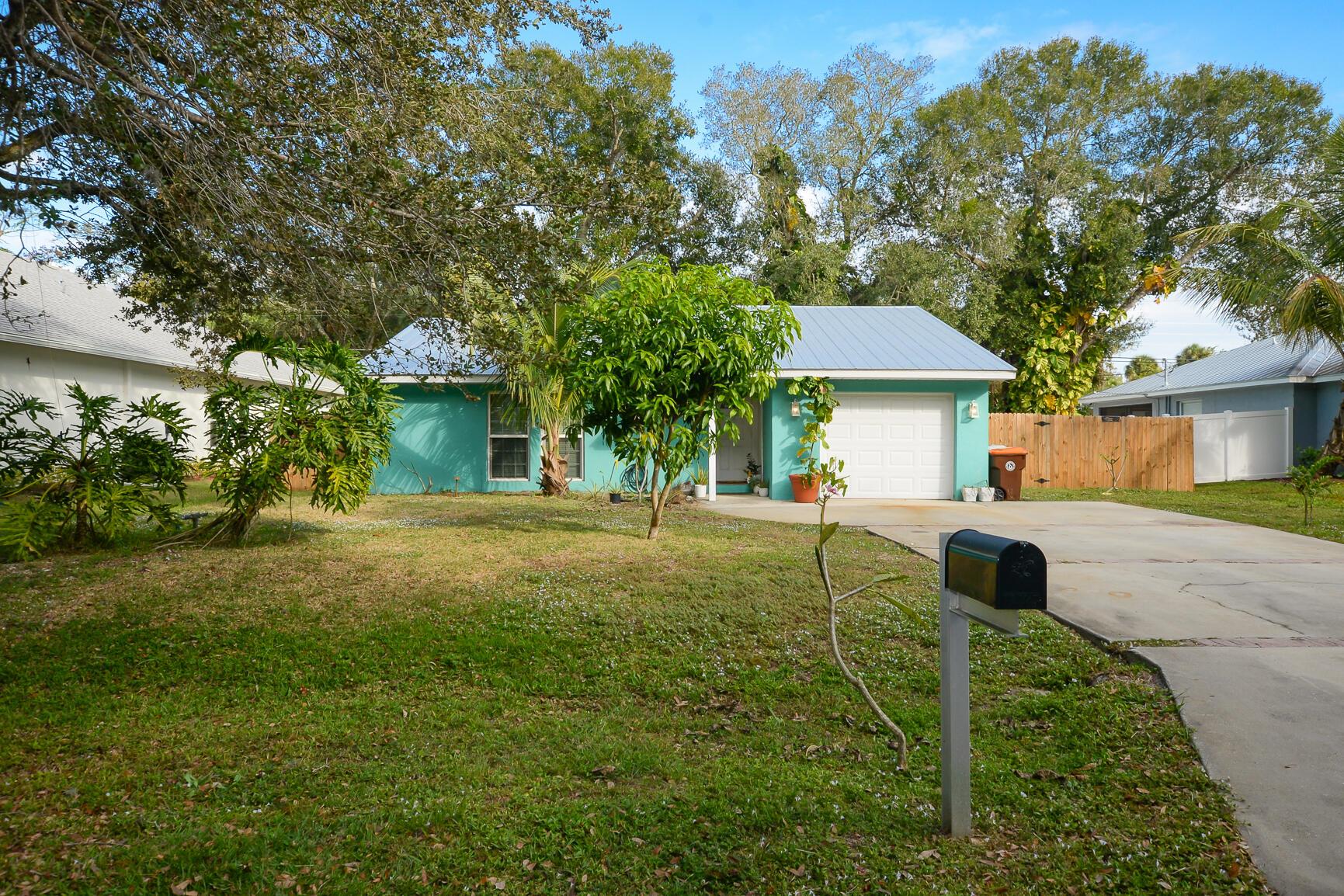 LAKEWOOD TERRACE UNIT 1 - Residential Lease