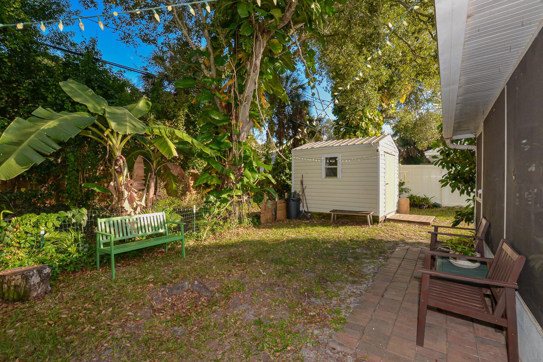 LAKEWOOD TERRACE UNIT 1 - Residential Lease