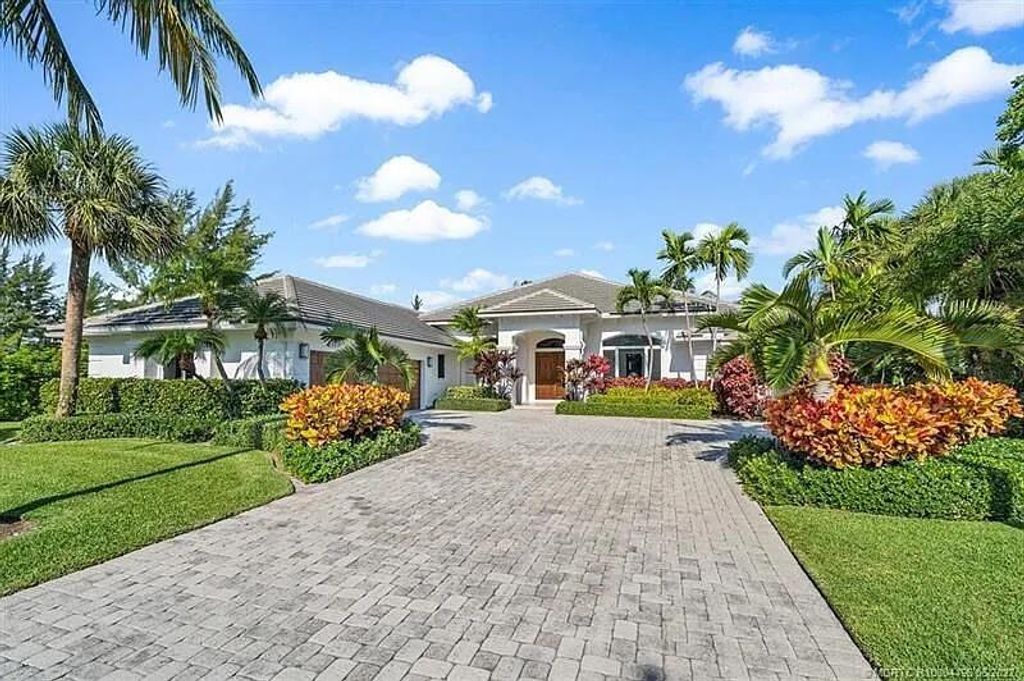 Photo of 2941 Lake Drive, Singer Island, FL 33404 (MLS # B26010433)