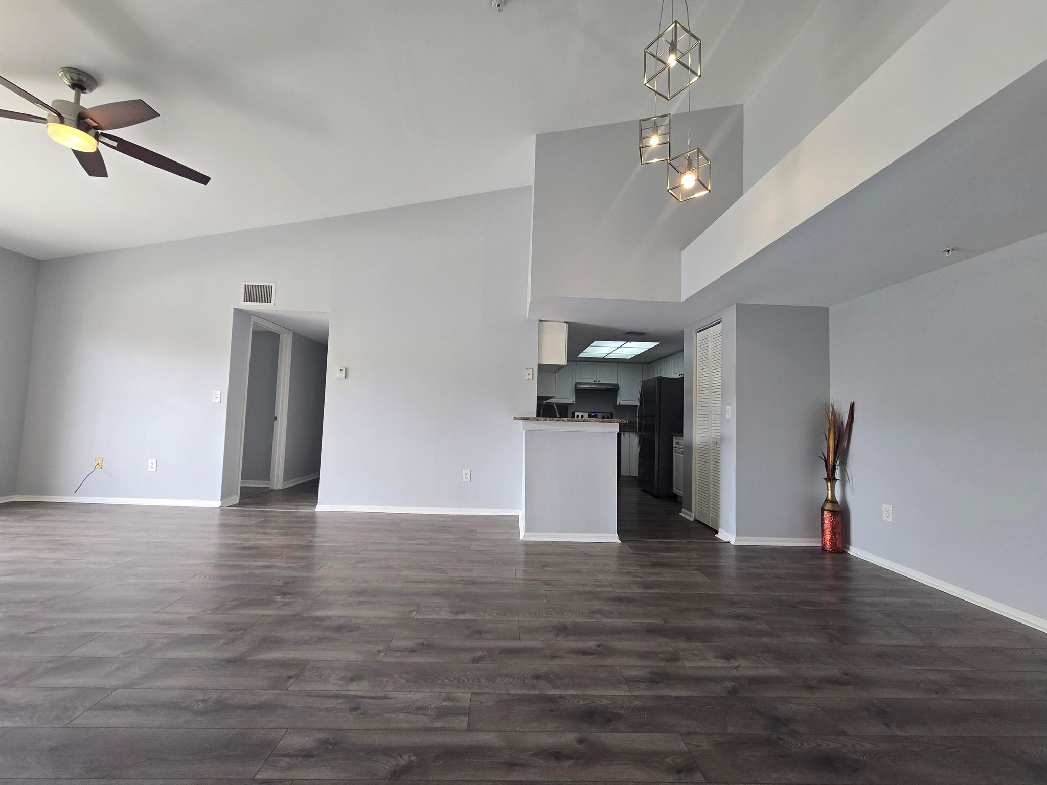 GRAND VIEW AT CRESTWOOD CONDO - Residential Lease