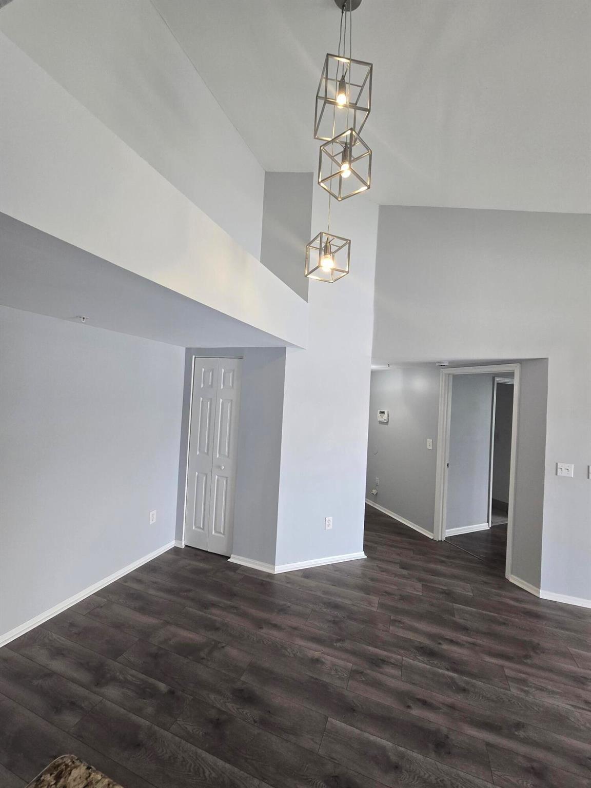 GRAND VIEW AT CRESTWOOD CONDO - Residential Lease